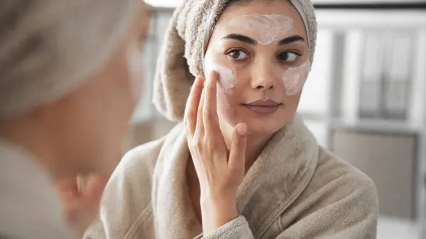 Crazy Techniques To Reduce and Minimize Your Pores