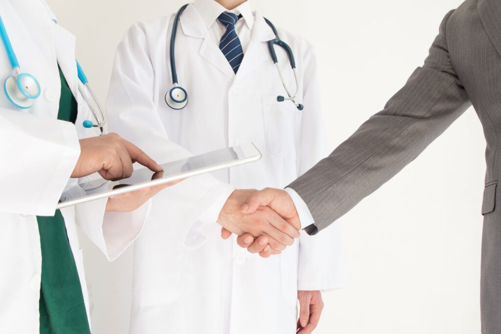 5 Undeniable Benefits of Working With a GPO in Healthcare