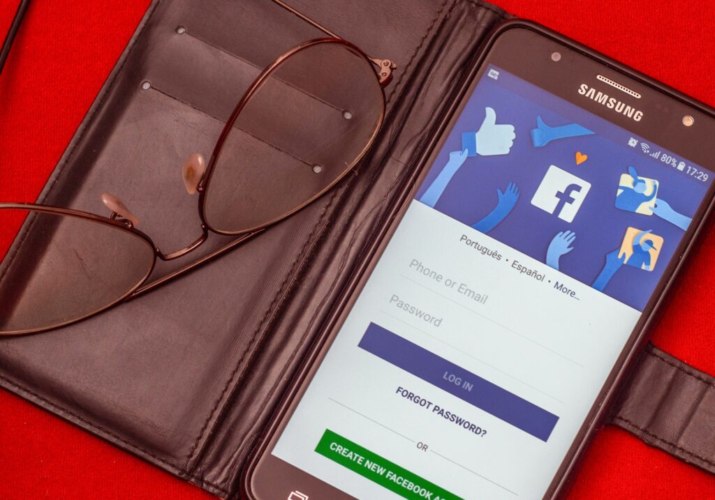How to get a VIP Facebook account in a few simple steps!