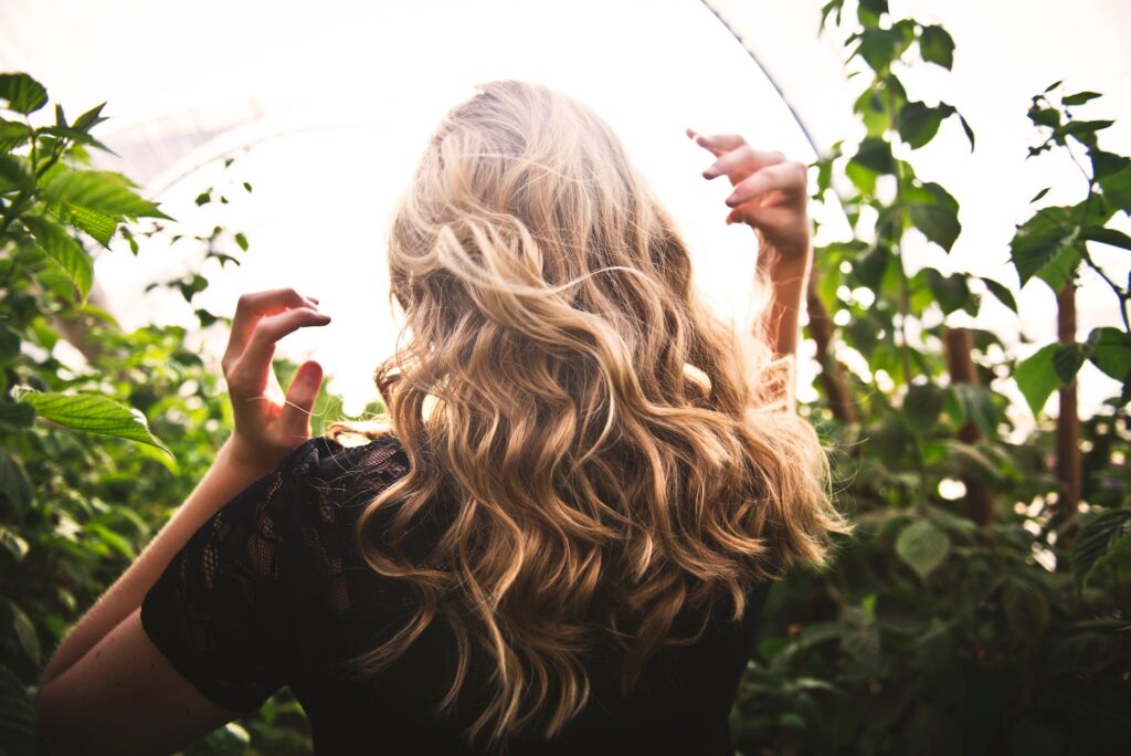 Eye-Grabbing Brown Hair With Blonde Highlights