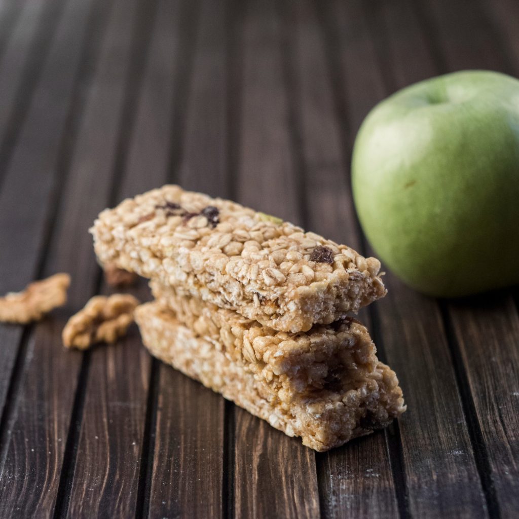 Why Vegan Meal Replacement Bars Are Perfect for Active Plant-Based Eaters