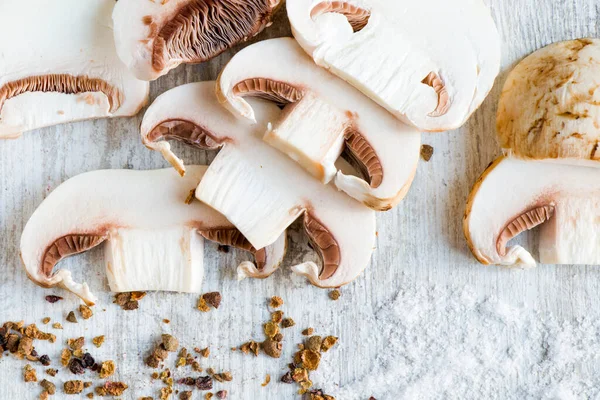 Mushroom Adaptogen Blends Enhance Energy and Mental Clarity